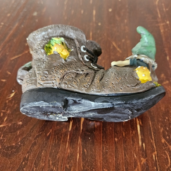 Vintage Gnome Boot Mushroom Cottagecore Figurine - Picture 6 of 9